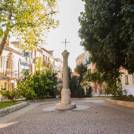 Rosso Buoni E Cattivi Apartamento *