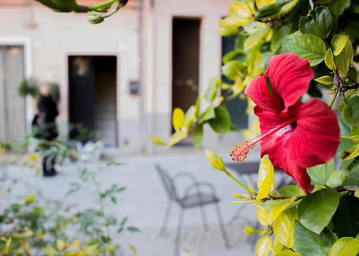 Rosso Buoni E Cattivi Apartman Cagliari